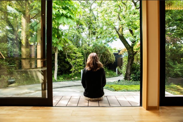 Why Women Struggle to Maintain Mindfulness Habits and What the Evidence Shows